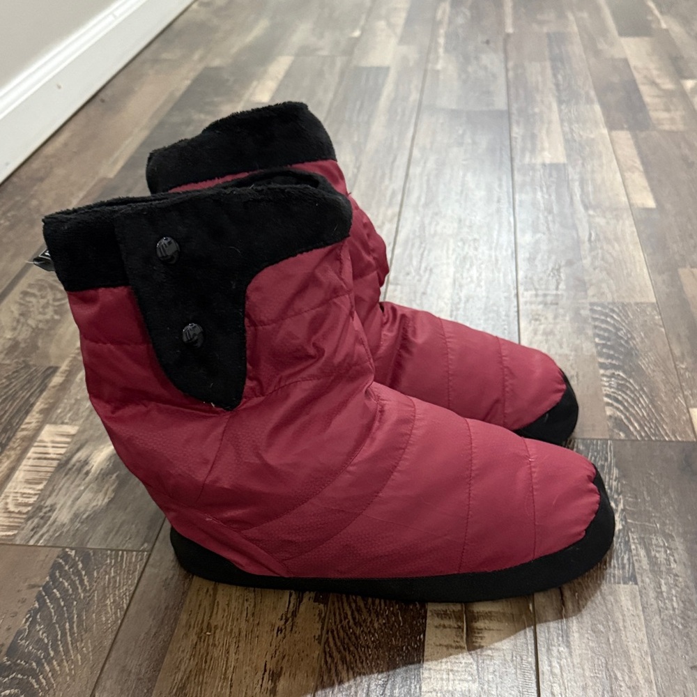REI Burgundy Quilted Booties with Black Accents
